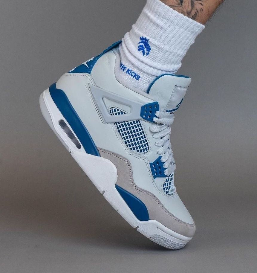 AIR JORDANS RETRO 4 MILITARY BLUE
